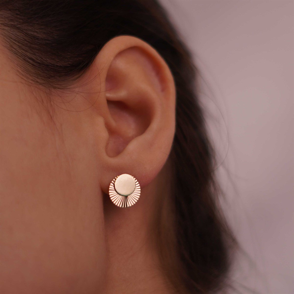 Vidalı Parıltı Küpe