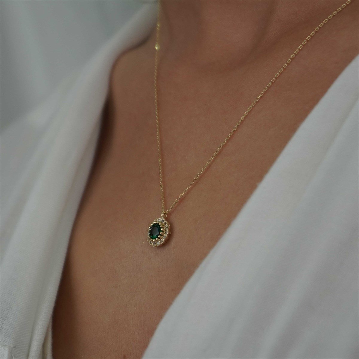 Yeşil Taşlı Kolye