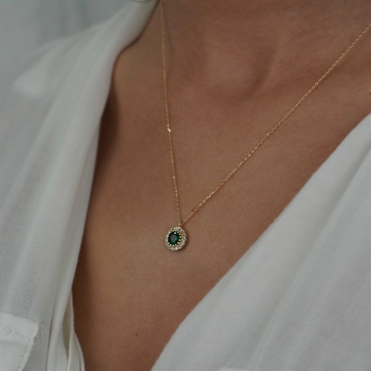 Yeşil Taşlı Kolye