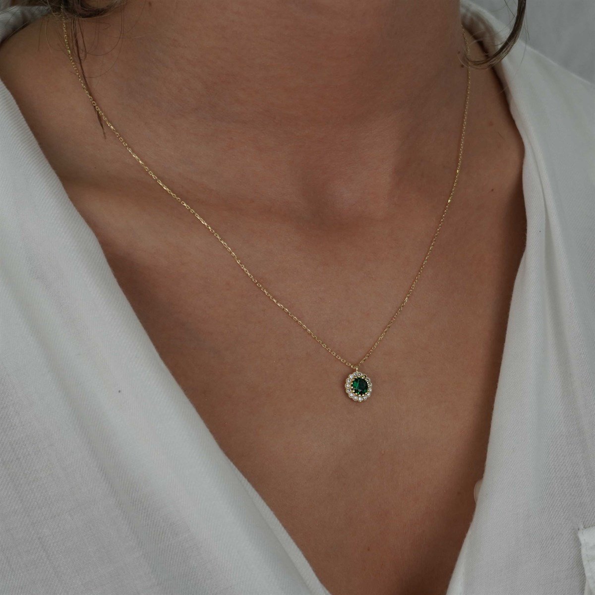 Yeşil Taşlı Kolye