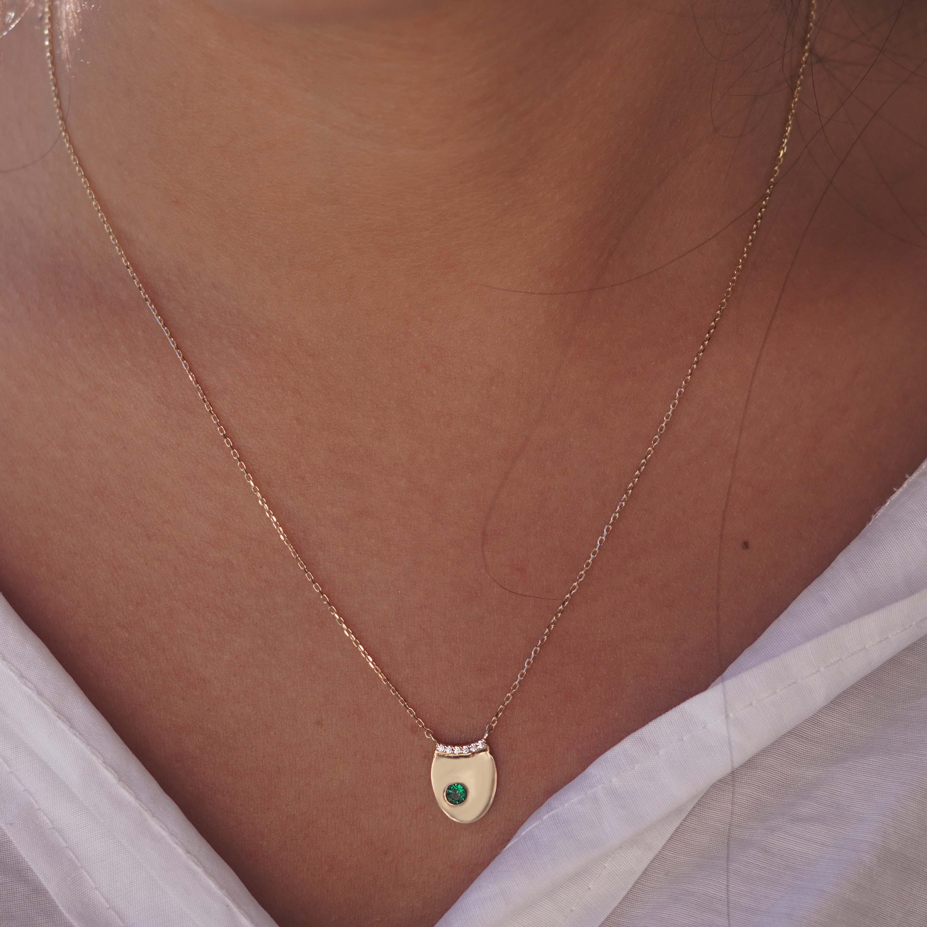 Yeşil Taşlı Kolye